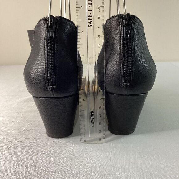 Euro Soft Women’s Black and Gunmetal Strappy Wedge Sandal Size 10 - Picture 7 of 10